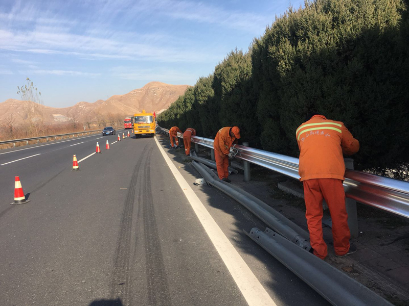 交通设施——道路护栏